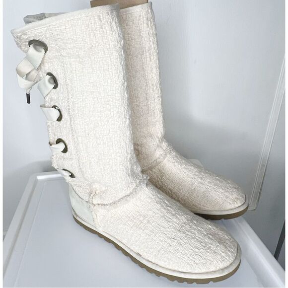 Ugg Heirloom Lace Up Tall Boots in Cream Size 6 #100693 - Picture 1 of 8